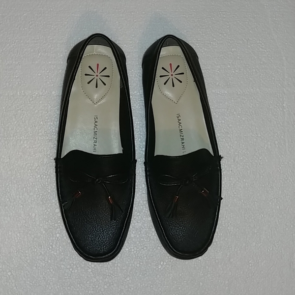 Isaac Mizrahi Flats - Picture 1 of 3